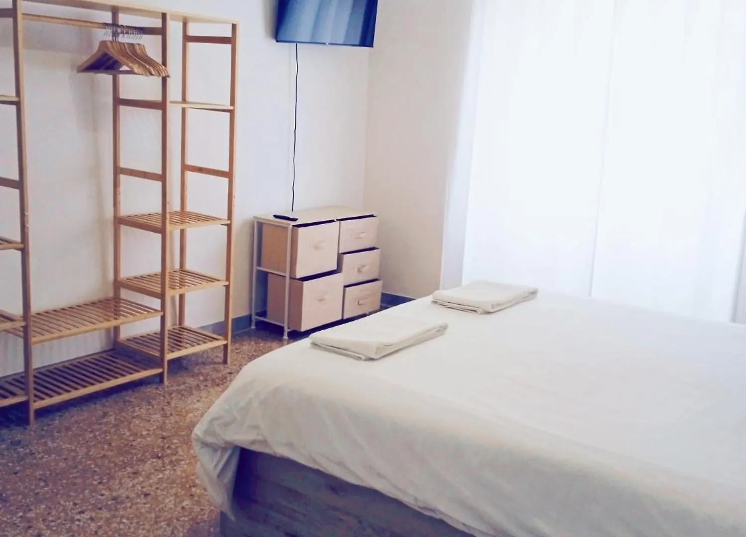 Domus Remo Room Rome 0*,